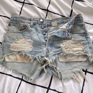 Vintage!! distressed levi shorts